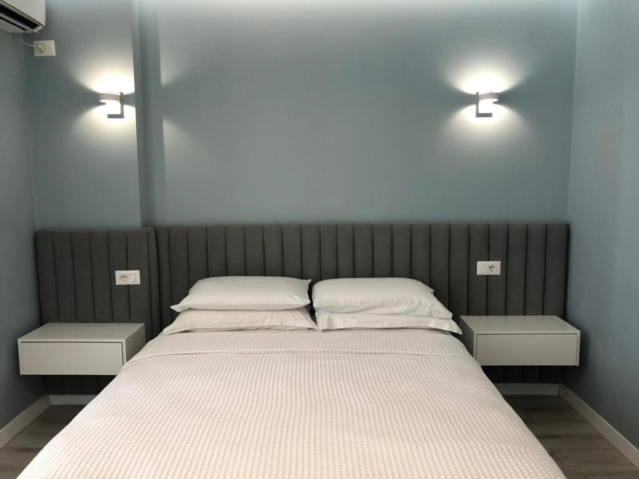 Comfort Apartment In City Center Tirana Exteriör bild